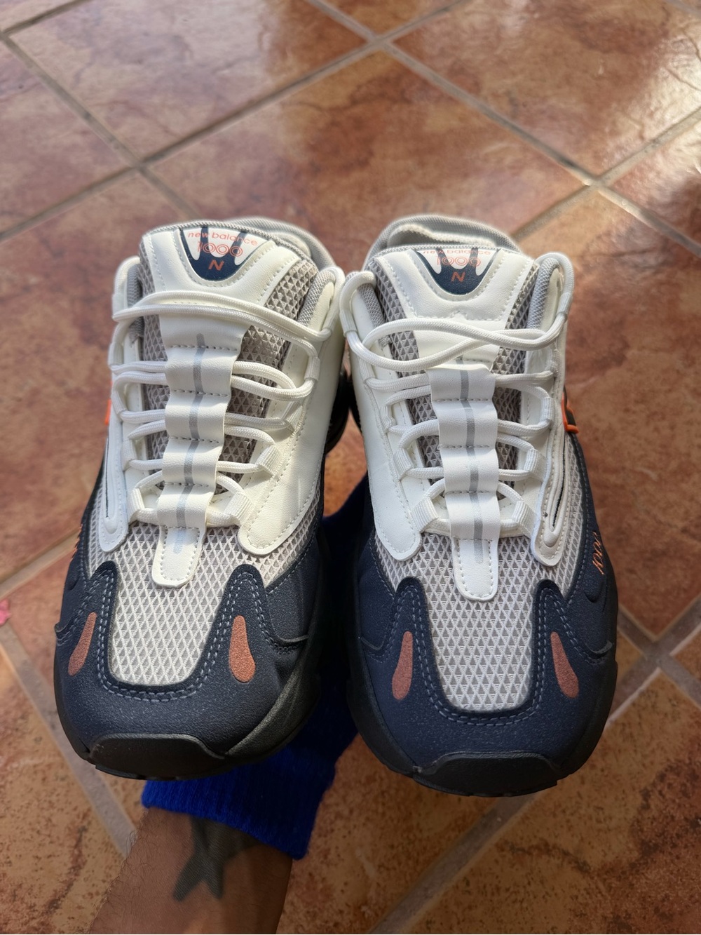 Size 11 Men’s And Women’s 12.5 - New Balance 1000 White, Navy & Orange - Picture 2 of 7